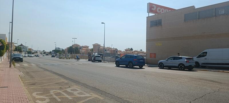 Bus Stop, Consum Supermarket, calle Panticosa, Los Altos