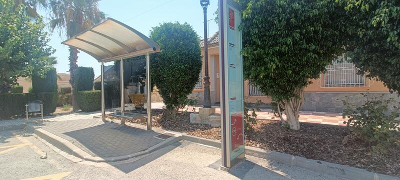 Bus Stop, La Tercia