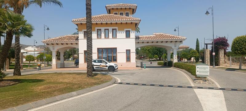 El Valle Golf, Entrance